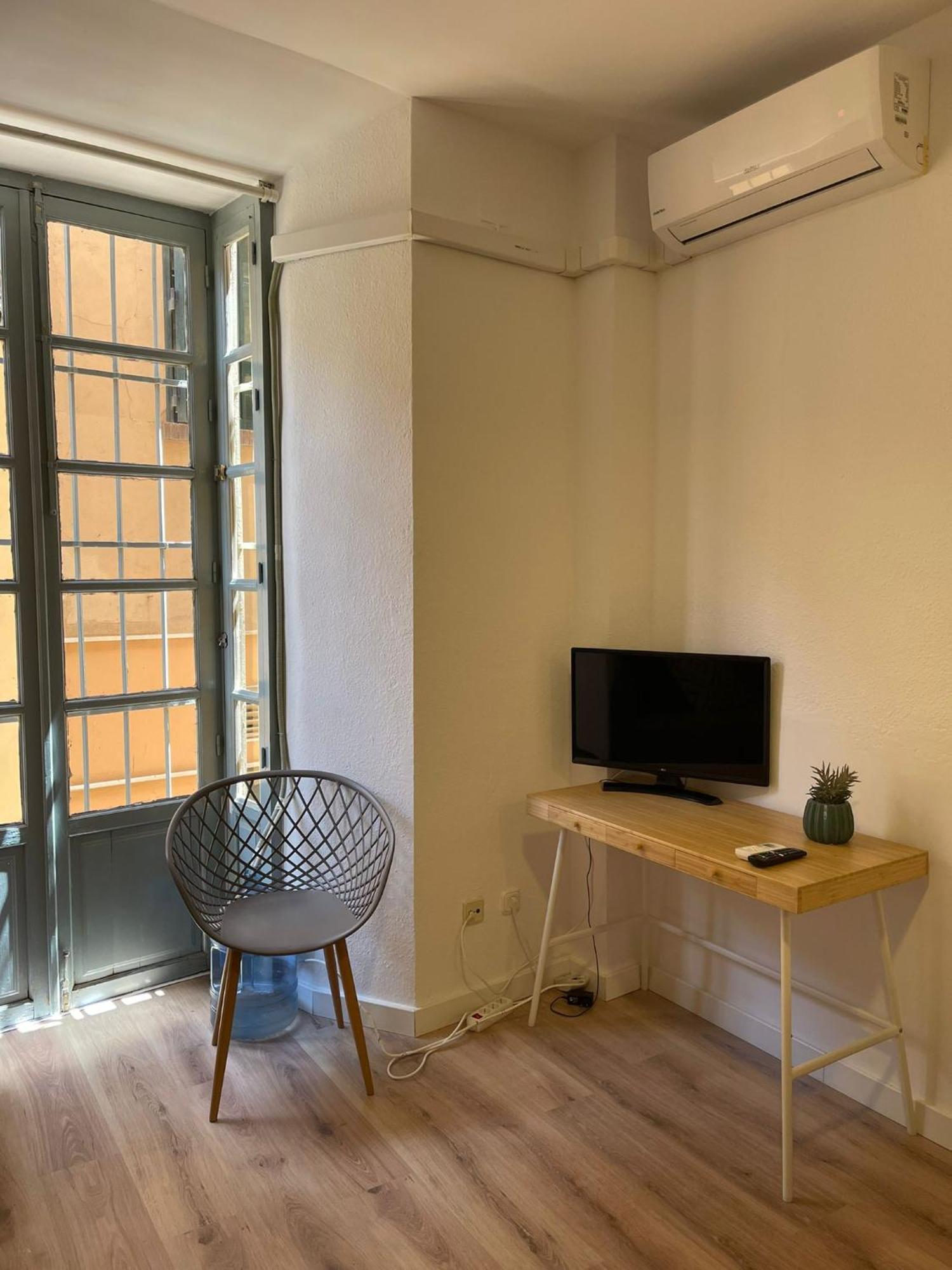 S2 Plaza Merced Parking Gratis Historic Center Apartamento Málaga